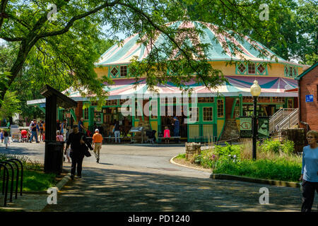 Managerie Dentzel Carousel, Glen Echo Park, il MacArthur Boulevard, Glen Echo, Maryland Foto Stock