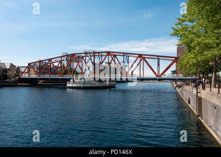 Il ponte di Detroit a Salford Quays, Manchester Inghilterra England Foto Stock
