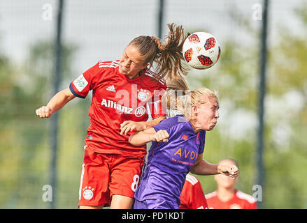 Monaco di Baviera, Germania. 5 agosto 2018. FC Bayern Monaco di Baviera le donne - Liverpool FC DONNE, Agosto 05, 2018 Melanie LEUPOLZ, FCB 8 competere per la palla, affrontando, duello, testata contro Rhiannon Roberts, LIV 4 FC Bayern Munich - Liverpool FC donne test match amichevole, Rossi Donna, stagione 2018/2019, 5 agosto 2018 a Monaco di Baviera, Germania. © Peter Schatz / Alamy Live News Foto Stock