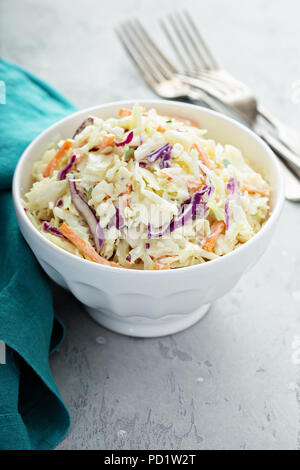 Cole tradizionale insalata slaw Foto Stock