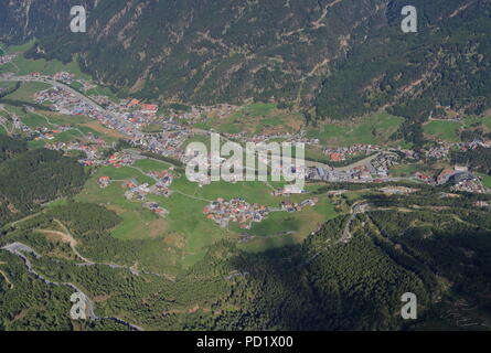 Vista aerea di Soelden nella valle Oetztal in Tirolo, Austria. Foto Stock