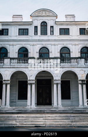 L'esterno di Swannanoa Palace in Afton, Virginia Foto Stock