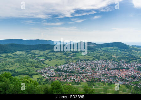 Germania, ampia vista sulla natura infinita paesaggio del Giura Svevo da Hohenneuffen Foto Stock