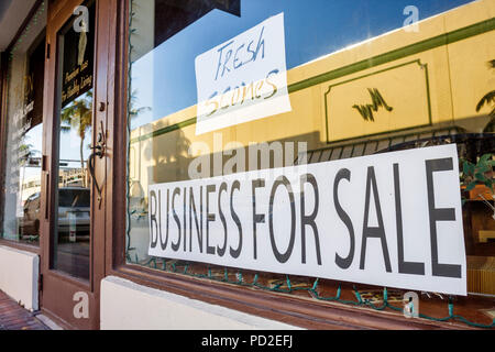 Florida Delray Beach,Atlantic Avenue,piccola impresa,in vendita,merchandising,packaging,marche,vendita,scones,fresco,segno,logo,economia,immobiliare,v Foto Stock