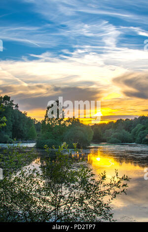 Tramonto al Golden Acre Park in Leeds Foto Stock