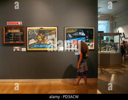 Possono i giocattoli di essere con voi. Star Wars giocattoli e film mostra a New Walk Museum, Leicester. Foto Stock