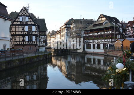 Riflessioni sul Reno, Strasburgo, Francia Foto Stock