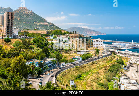 Viale Lungomare in Oran, una delle principali città algerine Foto Stock