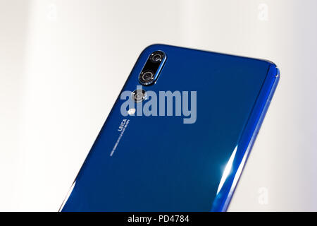 Varsavia, Marzo 2018 - Appena lanciato Huawei P20 Pro smarpthone viene visualizzato per scopi editoriali Foto Stock