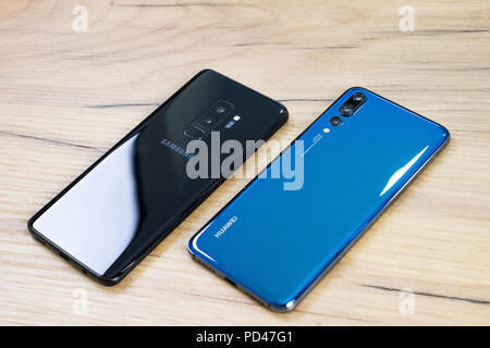 Varsavia, Marzo 2018 - Appena lanciato Huawei P20 Pro smarpthone viene visualizzato per scopi editoriali Foto Stock