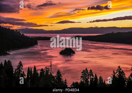 Alba sul Emerald Bay State Park Foto Stock