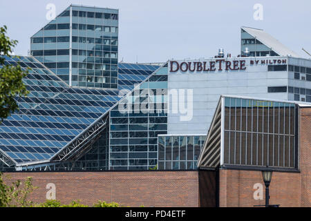 South Bend - Circa Agosto 2018: Hotel Doubletree. Doubletree è un hotel Hilton Hotels Albergo ho Foto Stock