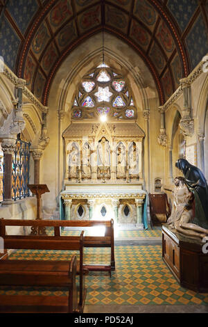 Interno di Pugin la storica St Augustine's Chiesa e Santuario di Ramsgate, sull'isola di Thanet, nel Kent, Regno Unito Foto Stock