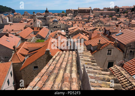 I tetti della Città Vecchia di Dubrovnik, Dubrovnik, Croazia, Europa Foto Stock