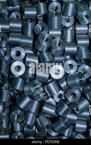 Rotonde industriali in acciaio filettato della vite parte unità Foto Stock
