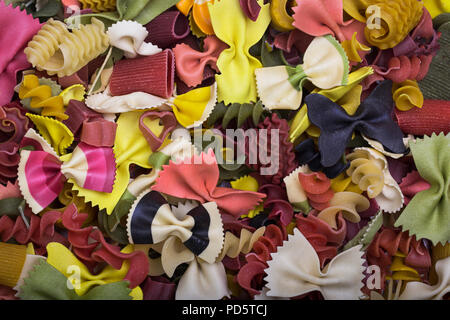 Sfondo del handmade multi-pasta colorata Foto Stock