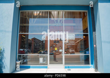 Oakland, 23 maggio: vista esterna del famoso Dolce Maria's coffee shop il 23 maggio 2017 a Oakland, in California Foto Stock