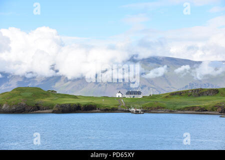 Vista dalla nave vicino a Reykjavik, Islanda. Luglio, 2018 Foto Stock