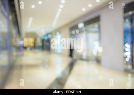 Sfocata l'immagine di sfondo del centro commerciale per lo shopping Foto Stock
