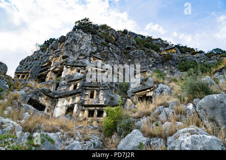 Famosa rock-cut Lycian tombe in Myra (Demre), Turchia Foto Stock