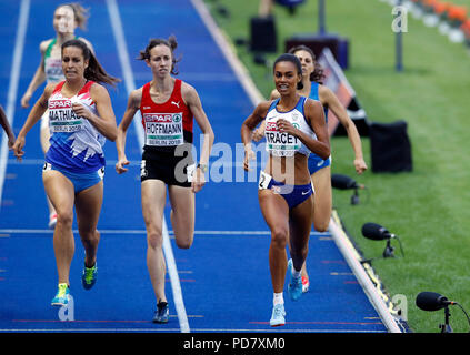 Gran Bretagna Adelle Tracey durante la donna 800m qualifica durante il giorno uno del 2018 Campionato Europeo di Atletica presso lo Stadio Olimpico di Berlino. Foto Stock