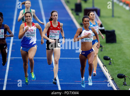 Gran Bretagna Adelle Tracey durante la donna 800m qualifica durante il giorno uno del 2018 Campionato Europeo di Atletica presso lo Stadio Olimpico di Berlino. Foto Stock