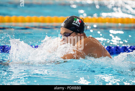 7 agosto 2018, Tollcross International centro nuoto, Glasgow, Scozia; Glasgow 2018 Unione Nuoto Campionati; Filippo Megli (ITA) si riscalda per la sua gara Foto Stock