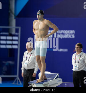 7 agosto 2018, Tollcross International centro nuoto, Glasgow, Scozia; Glasgow 2018 Unione Nuoto Campionati; James Guy (GBR) si prepara per il 200m Freestyle Finale Foto Stock