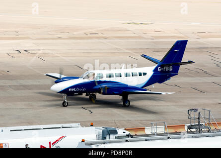 Cessna F406 Caravan II all'Aeroporto di Birmingham, UK (G-trovare) Foto Stock