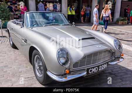 1970 Astron Martin DB6 Volante convertibile. Foto Stock