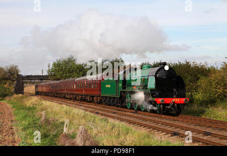 777 Sir Lamiel capi passato Woodthorpe sul GCR 7.10.12 Foto Stock