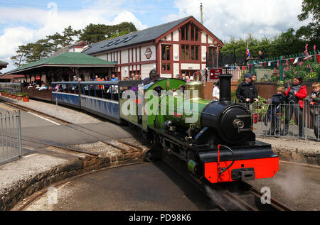 'Fiume Irt' arriva in Ravenglass su 22.6.12. Foto Stock