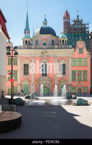 Chiesa di Danzica, vista la colorata facciata della Cappella Reale (1681), il solo completamente chiesa barocca nel quartiere della Città Vecchia di Danzica, Polonia. Foto Stock