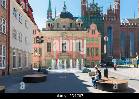 Chiesa di Danzica, vista la colorata facciata della Cappella Reale (1681), il solo completamente chiesa barocca nel quartiere della Città Vecchia di Danzica, Polonia. Foto Stock