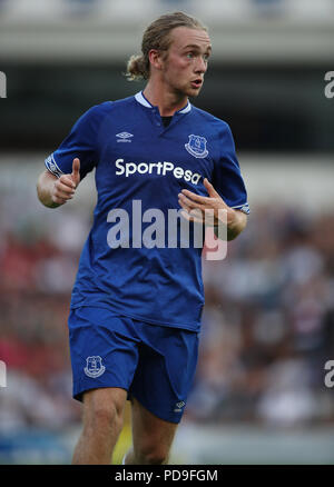 Everton il Tom Davies durante la pre-stagione amichevole a Ewood Park di Blackburn. Foto Stock