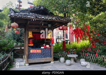 Nanning, Cina - il Nov 2, 2015. Antico palazzo in Nanning, Cina. Nanning è una città nel sud della Cina vicino al confine del Vietnam. Foto Stock