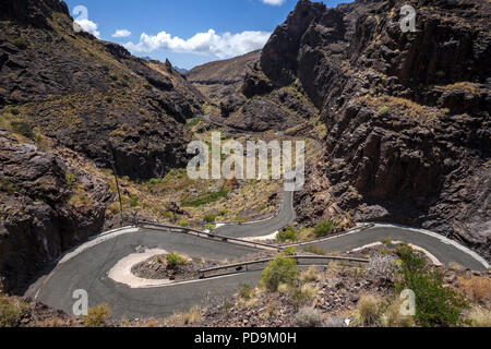 Serpentina, tortuosa strada di montagna GC210, Barranco de la Aldea, Gran Canaria Isole Canarie Spagna