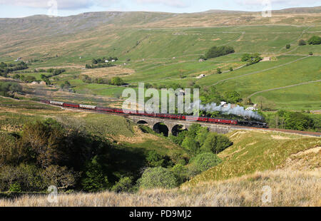 8F 48151 capi su Aisgill viadotto sulla S&C 22.5.18 Foto Stock