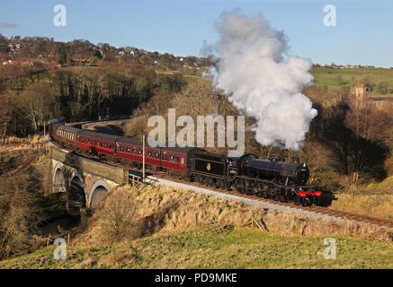 61994 Il Grande Marchese capi attorno alla curva Mytholmes su 7.3.14 Foto Stock