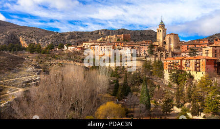 Impressionante Albarracin village,vista panoramica,Spagna. Foto Stock