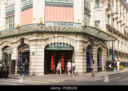 Shopping in Parigi Terence Conran - Il negozio Cornan per arredamento contemporaneo nel settimo arrondissement di Parigi, in Francia, in Europa. Foto Stock