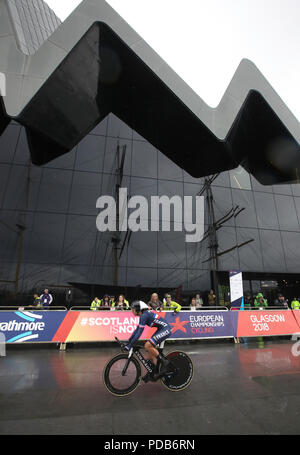 In Francia la Audrey Cordon Ragot compete in donne del tempo in prova durante il giorno sette del 2018 Campionati Europei presso la Glasgow Ciclismo Road Race Course. Stampa foto di associazione. Picture Data: Mercoledì 8 Agosto 2018. Vedere PA storia ciclismo europeo. Foto di credito dovrebbe leggere: John Walton/filo PA. Restrizioni: solo uso editoriale, nessun uso commerciale senza previa autorizzazione Foto Stock