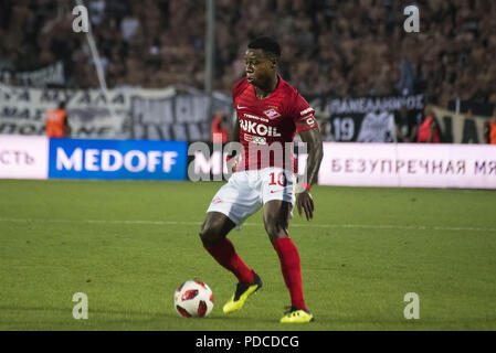 Salonicco, Grecia. 8 Ago, 2018. Spartak Mosca FC player Promes Quincy in azione durante una partita tra PAOK FC e Spartak Mosca FC. PAOK FC FC battito Spartak Mosca per il terzo turno di qualificazione della UEFA Champions League, a nord della città greca di Salonicco. Credito: Giannis Papanikos/ZUMA filo/Alamy Live News Foto Stock