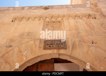 Cancello,porta della vista di Ulu(Grand) Mosque,un popolare punto di riferimento di Mardin,Turchia.17 Giugno 2018 Foto Stock