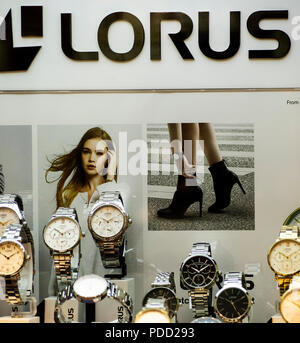 La Polonia, Cracovia - Marzo 19, 2018: Lorus negozio di orologi Foto Stock