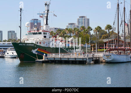 Nave di Greenpeace, MV Arctic Sunrise, ormeggiata nel porto di arcobaleno, Long Beach, California, Stati Uniti d'America. Il 7 agosto 2018. Foto Stock