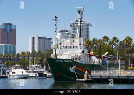 Nave di Greenpeace, MV Arctic Sunrise, ormeggiata nel porto di arcobaleno, Long Beach, California, Stati Uniti d'America. Il 7 agosto 2018. Foto Stock