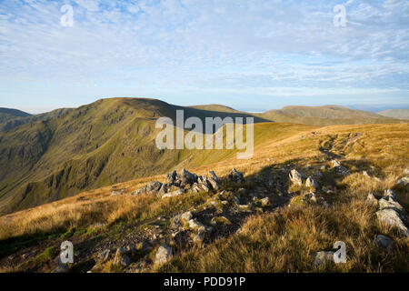 Strada alta cresta dalla testa Rampsgill, Lake District, REGNO UNITO Foto Stock