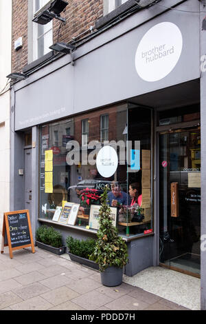 Esterno del fratello Hubbard (Nord) cafe sul Capel Street a Dublino, Irlanda. Foto Stock