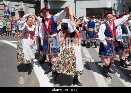 Il cinquantacinquesimo Beskidy Montanari " Settimana della Cultura 29.07- 06.08.2018 . Sfilano per le strade di Żywiec in Polonia 04.08.2018 Foto Stock